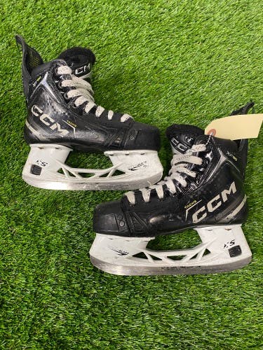 CCM Tacks XF 80|  Hockey Skates | Juinor Size 2.5