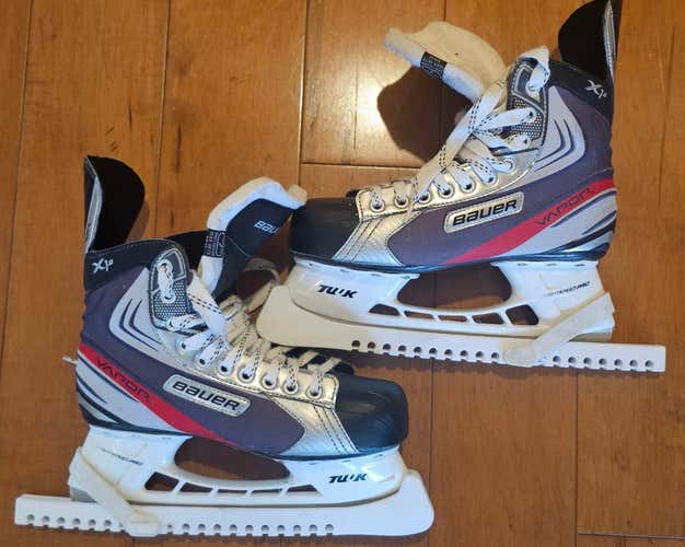 Bauer Vapor X1.0 Hockey Skates 7R with Skate Guards – Tuuk LS Pro Holders/Runners(Used)