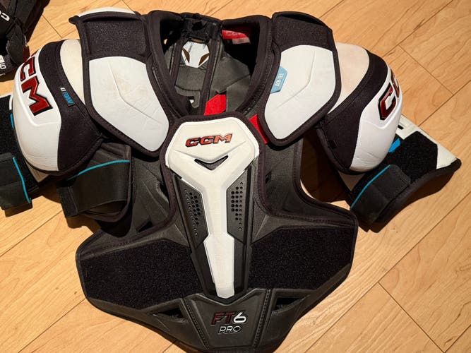 Large Senior CCM JetSpeed FT6 Pro Shoulder Pads Pro Stock (Used)