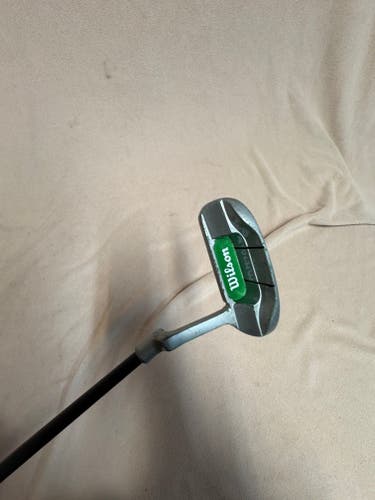Junior Wilson Blade K28 Right Handed Putter 28" (Used)