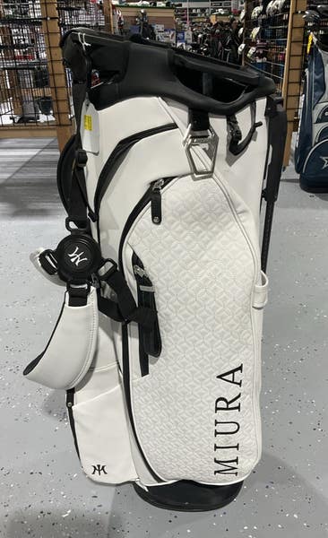 Miura Vessel 7-Divide Dual-Shoulder Kickstand Carry Golf Bag White