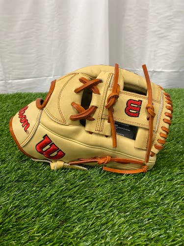 Wilson A2000 RH Infield Baseball Glove | Adult sized 11.75"