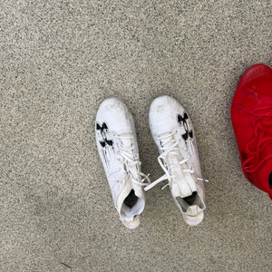 White Men's Size M 12.0 (W 13.0) Adult Under Armour Blur Low Top Molded Cleats (Used)