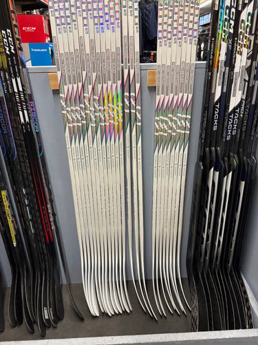 Senior Bauer Proto2 Left Hand Hockey Stick P88 65 Flex (New) + 2 Rolls of Clear or White Tape