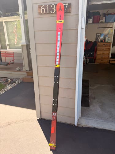 Men's Atomic GS Race 193 cm Skis With Bindings Max Din 16 (Used)