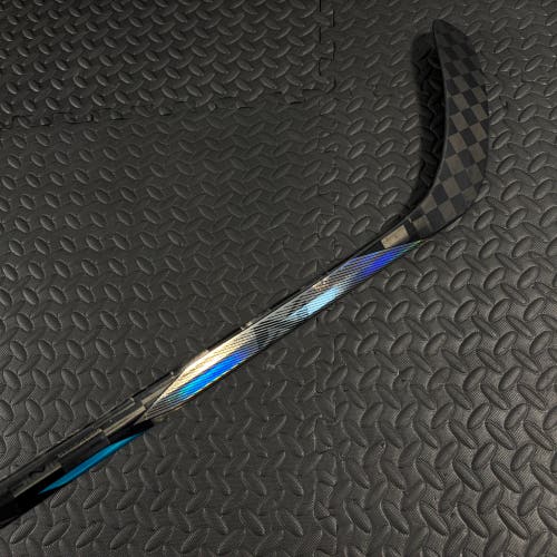 Senior Bauer Nexus Tracer Right Handed Hockey Stick P88 87 Flex (New)