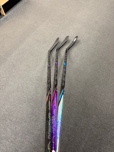 Senior Bauer Nexus Tracer Right Handed Hockey Stick P28 70 Flex (New)