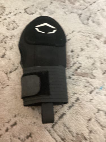 Black Junior EvoShield Sliding Mitt (Used)