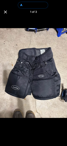 Medium Intermediate Vaughn Hockey Goalie Pants (Used)