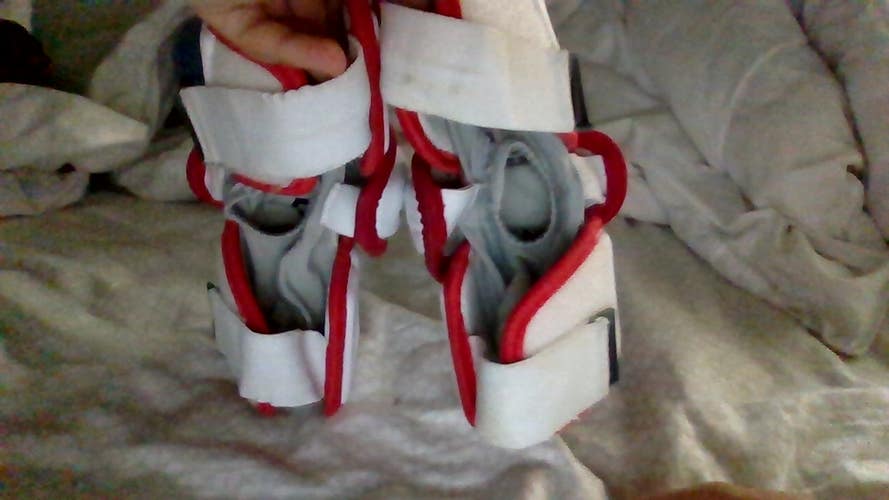 Adult Large Under Armour Arm Pads (Used)