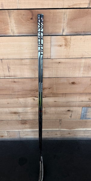 2x Bauer Vapor Hyperlite 2 BCHL Hockey Sticks – P90TM / 77 Flex | Left Hand | Pack of 2