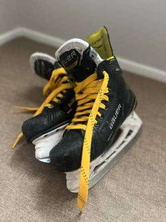 Black/Yellow Bauer Supreme M4 Hockey Skates Size 4 (Used)