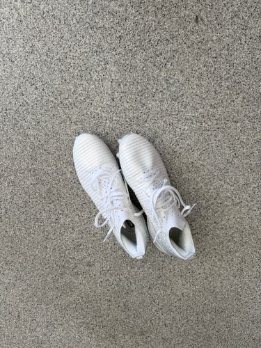 White Men's Size M 12.0 (W 13.0) Adult Under Armour Blur Low Top Molded Cleats (Used)