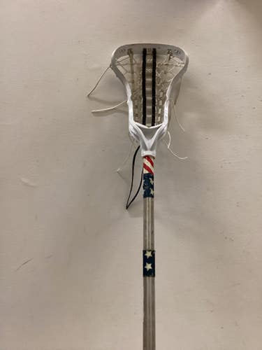 Used DeBeer FIERCE Wmn Atk/Mid Complete Stick White 11725-S000501250