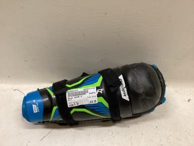 Used Bauer SHINS Youth Shin Guards Black 9" 11725-S000501278