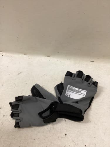 Used Reebok Exercise Gloves Grey MD 11725-S000501371