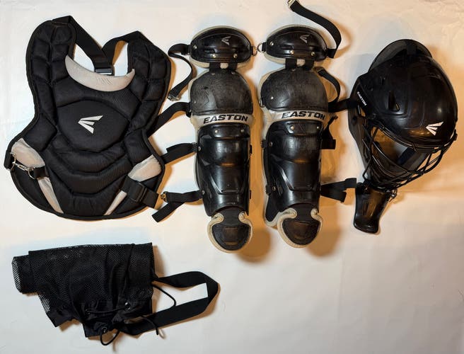 Black Easton Junior Youth Black Magic 2.0 Catcher's Set