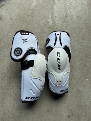Senior Medium CCM 19K Elbow Pads Pro Stock (New)