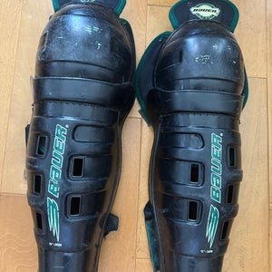 BAUER Hockey Player Shin Guards