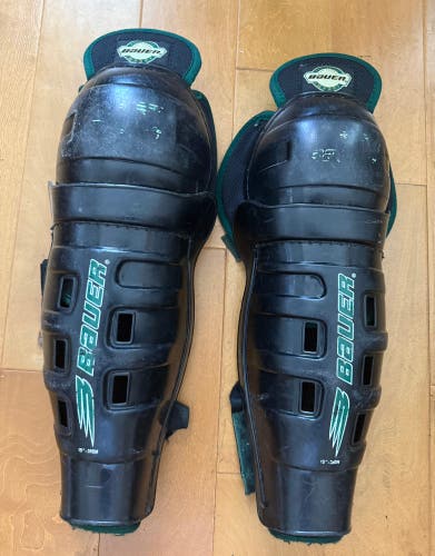 BAUER Hockey Player Shin Guards