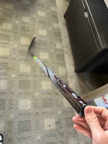 Senior Bauer Vapor Hyperlite 2 Left Hand Hockey Stick P92 77 Flex (Used)