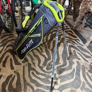 Junior boys Top Flite Bag (Used)