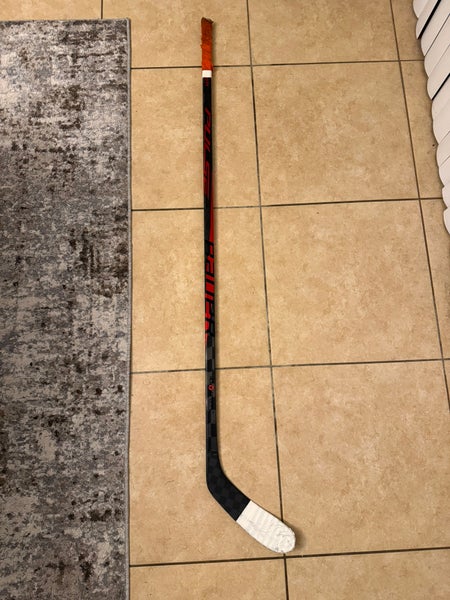 Senior Bauer Pulse Left Hand Hockey Stick P28 77 Flex Pro Stock (Used)