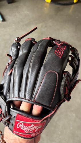 Rawlings R9 RH Outfield Baseball Glove 12" (Used)