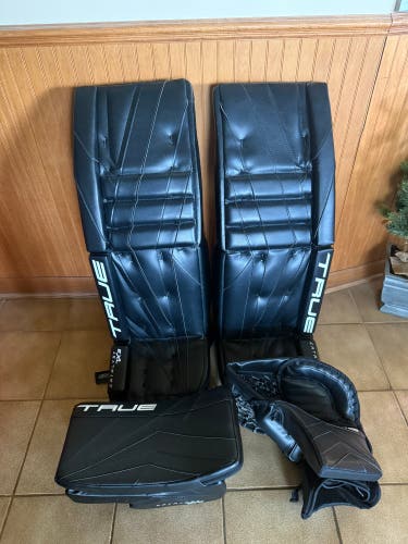 34+2” True 7X3 Regular Goalie Full Set (New)