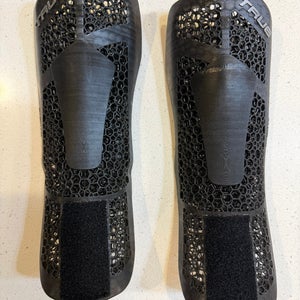 Black True Pro Custom 3D Printed Hockey Skate Tongue Pair 8.5 (New)