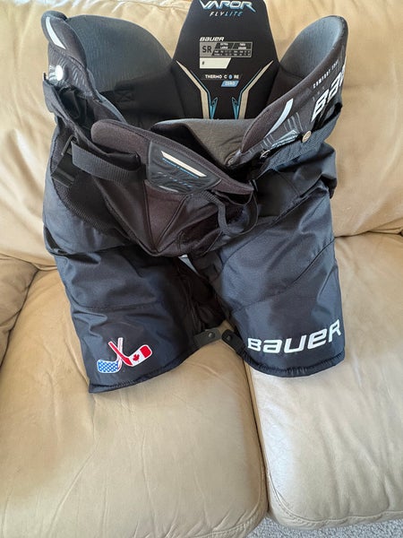 Men's Senior XL Bauer Vapor Flylite Hockey Pants (Used)