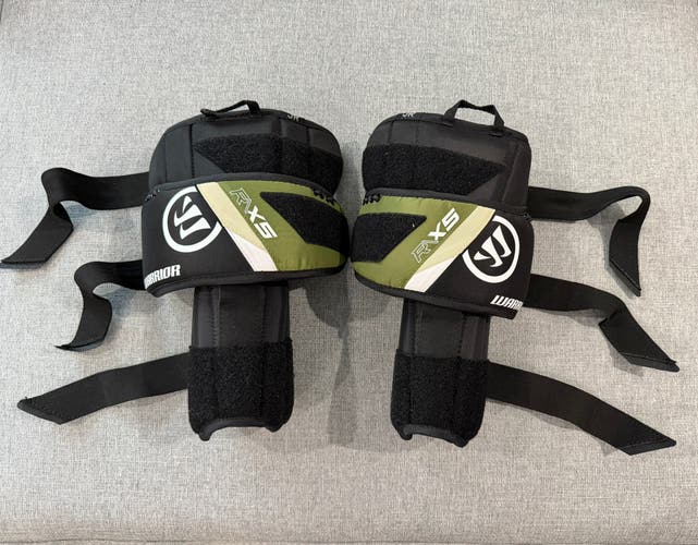 Warrior Ritual X5 Goalie Knee Pads- Junior