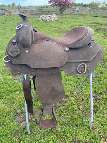 16" chocolate rough out  Western training saddle NWOT