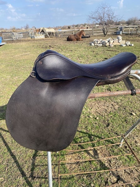 Used /vintage BIG HORN 18" English saddle made in Argentina