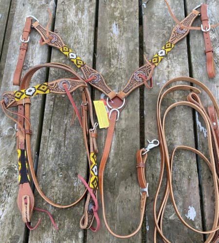 Yellow/white Southwest beaded Western headstall/ breastcollar set w/reins