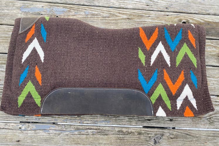 Brown w/colorful arrow design contoured Western saddle pad 34" x 36  x 3/4"