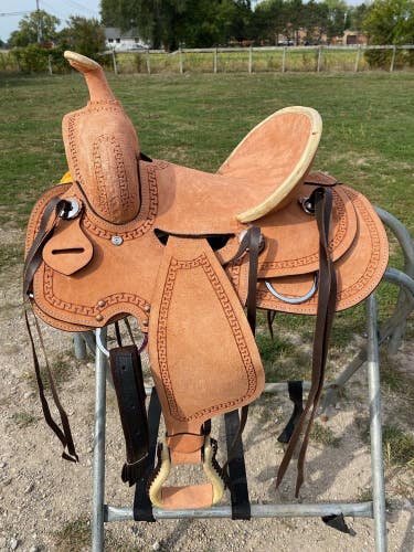 12" youth rough out Western barrel /ranch /stock saddle