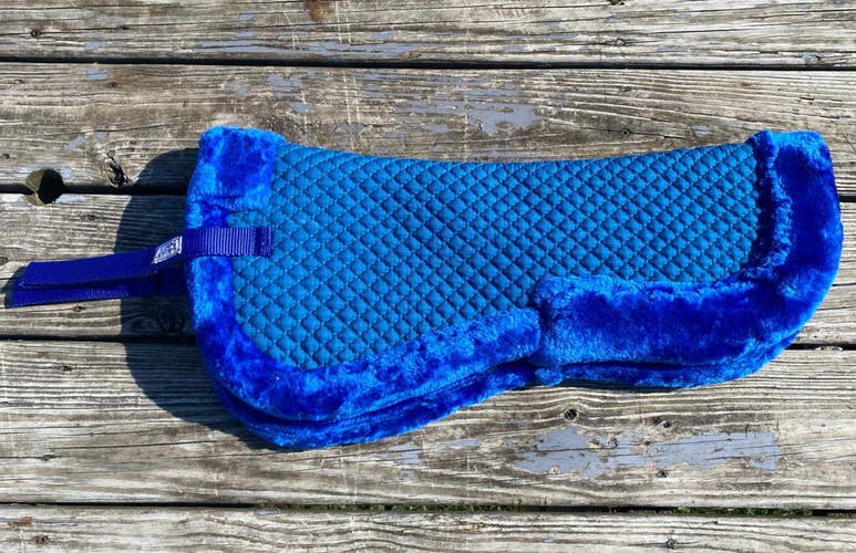 Royal blue synthetic fleece diamond quilted English half pad