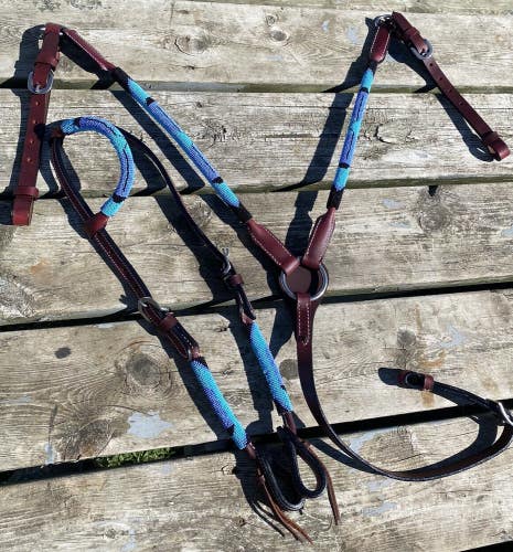 Lt blue w/lavender beaded rolled leather Western headstall/breast collar set