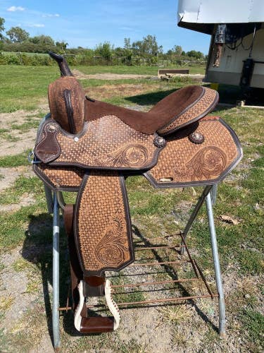 16"  Western trail/pleasure saddle w/basket tooled two-tone leather