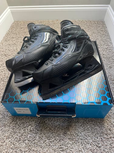 2024 True Catalyst 9x4 Hockey Goalie Skates Regular Width 8 (Used)