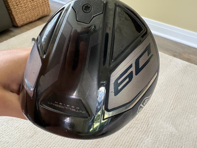 Men's 2021 Wilson Staff Right Handed Driver Stiff Flex 9 Loft Graphite Shaft 45.5" (Used)