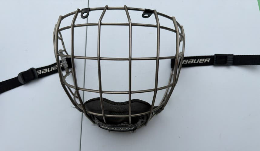 Small Bauer Re-Akt Cage Full Cage (Used)