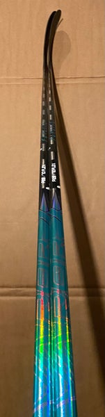 Senior Bauer Vapor Flylite Left Hand Hockey Stick P28 70 Flex (New)