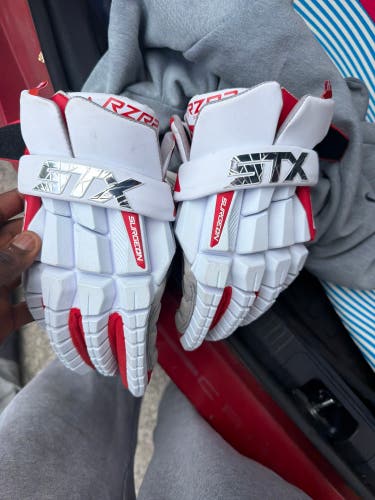 STX Surgeon RZR2 Lacrosse Gloves (Used)