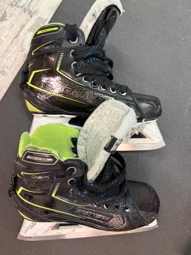 2021 Bauer GSX Hockey Goalie Skates Regular Width Size 2 (Used)