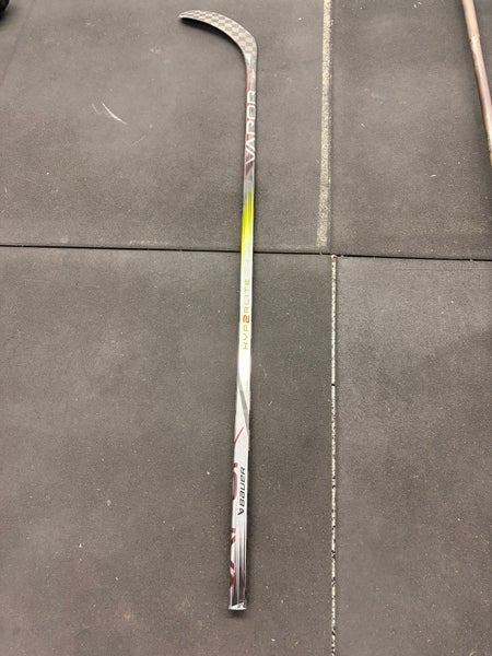 Senior Bauer Vapor Hyperlite 2 Right Handed Hockey Stick P92 87 Flex