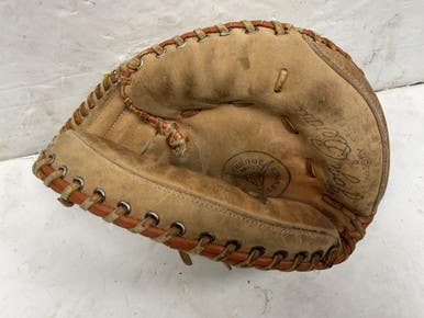 Used Spalding Yogi Berra 42 7519 Baseball Catchers RH Throw Brown 32 1/2" 11855-S000202893