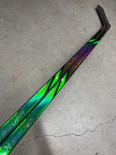 2 PACK 87 Flex P92M Senior Bauer Nexus Tracer Left Hand Hockey Stick (New) Pro Stock