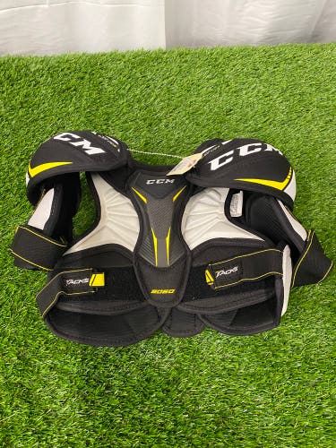 CCM Tacks 9060 Shoulder Pads | Junior Size Medium